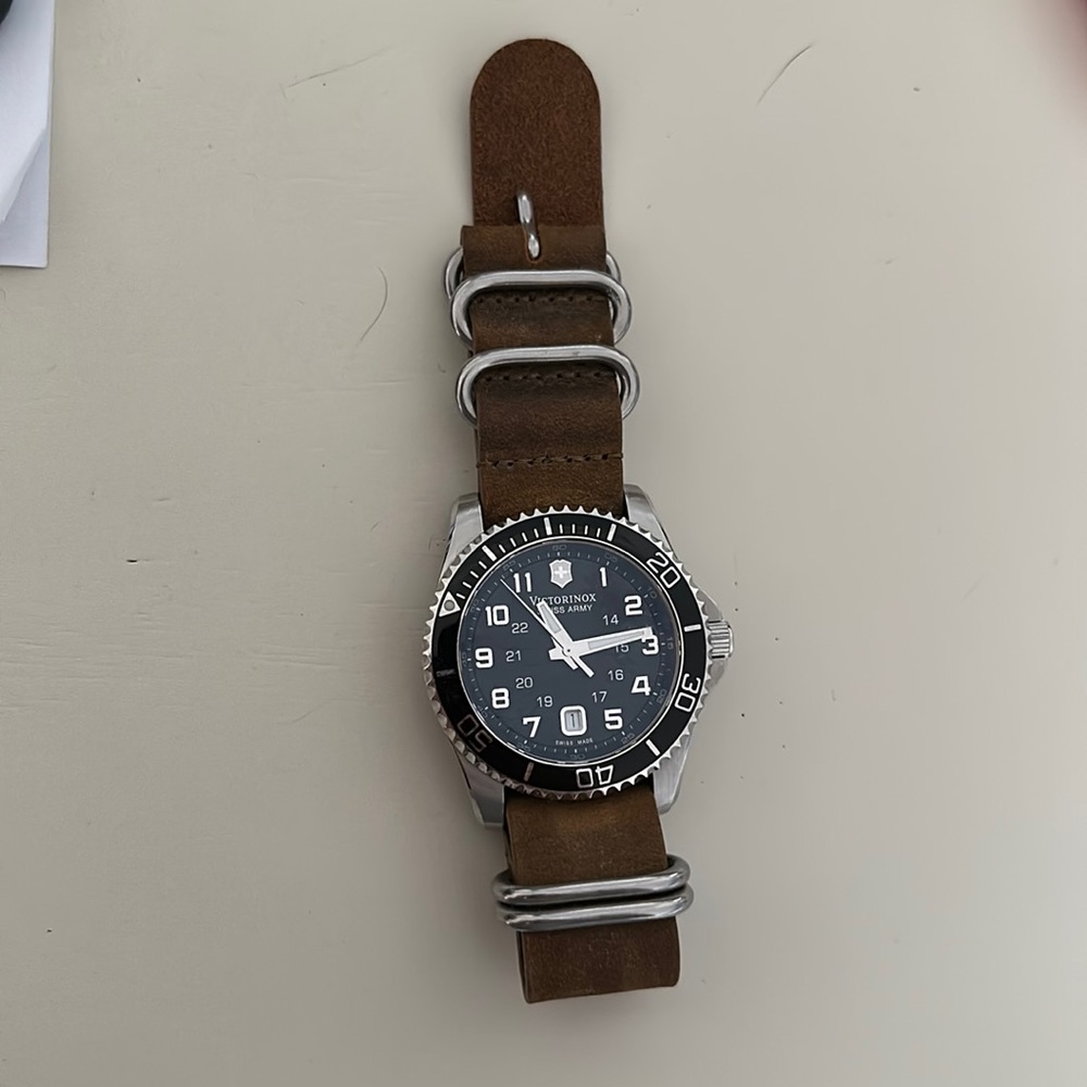 Victorinox Maverick dive watch black bezel nato strap  seiko tag Rolex gshock